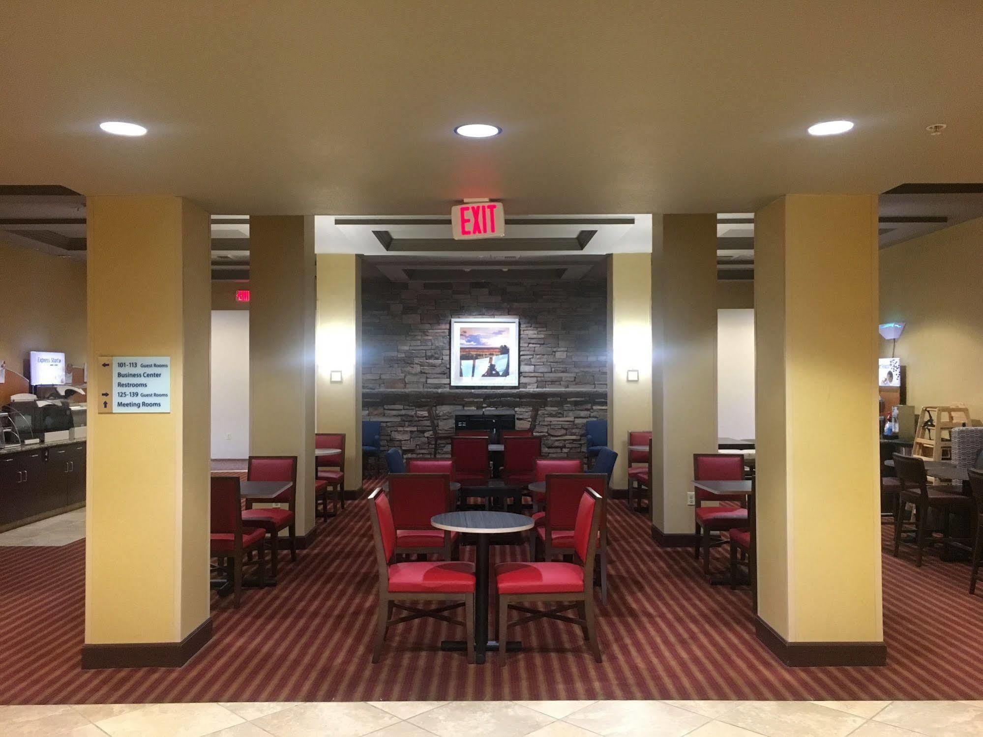 Holiday Inn Express Hotel & Suites Napa Valley-American Canyon By Ihg Exterior foto